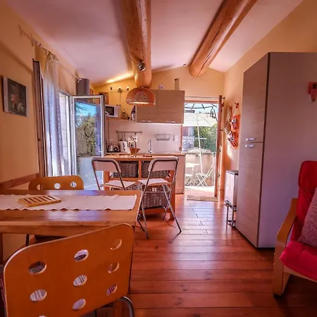 Dom wakacyjny Provencal - Saint Marc *