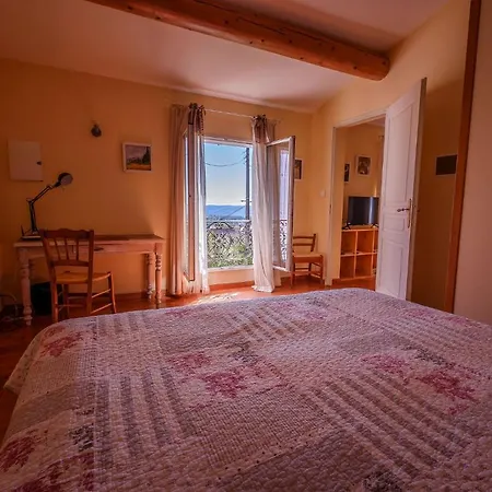 Nyaraló Provencal - Saint Marc *