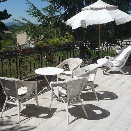 Provencal - Saint Marc Nyaraló *