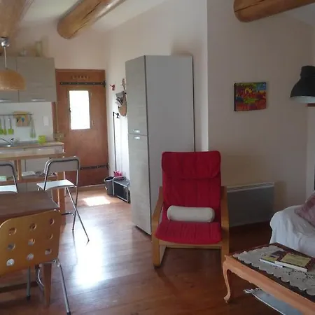 Provencal - Saint Marc Nyaraló Forcalquier